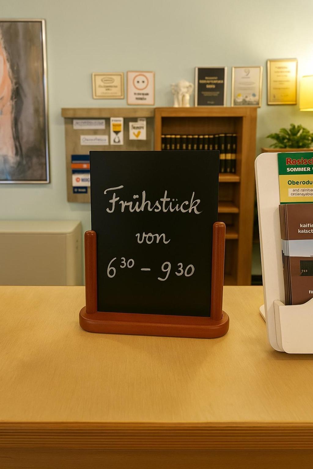 Hotel Am Laerchenberg I Fruehstueck, Wlan, Parkplatz Schirgiswalde-Kirschau Extérieur photo